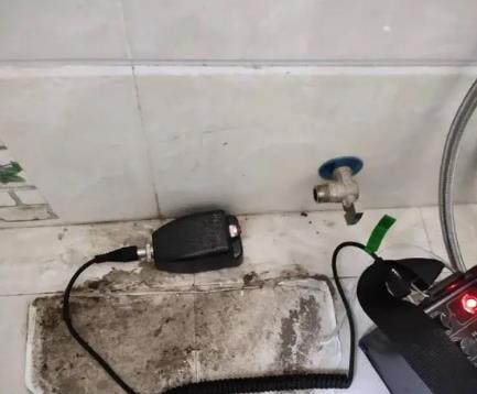 麻山屋顶漏水维修公司分享下卫生间漏水的危害及解决方法